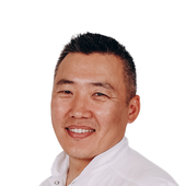 Балсанов Тумэн Галсанович, стоматолог-терапевт