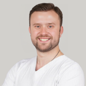 Жаворонков Андрей Константинович, стоматолог-хирург