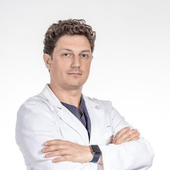 Урюжников Вадим Валерьевич, кардиохирург