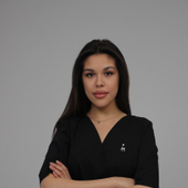 Саляхова Адиля Рафаэлевна, стоматолог-хирург