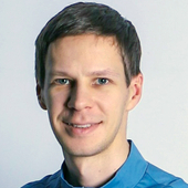 Ижмуков Виталий Владимирович, стоматолог-хирург