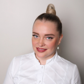 Алексеева Анна Юрьевна, стоматолог-терапевт