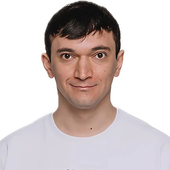 Наков Аслангери Асланбиевич, стоматолог-терапевт