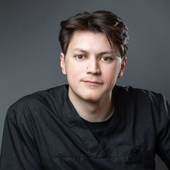 Аристанбеков Назарбек Курсантбекович, стоматолог-хирург