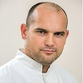 Ефременков Дмитрий Сергеевич, уролог