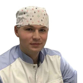 Остапкевич Максим Леонидович, стоматолог-хирург