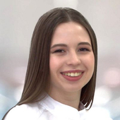 Арлашина Виктория Юрьевна, стоматолог-терапевт