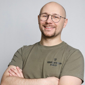 Лойберг Эдвард Игоревич, стоматолог-терапевт