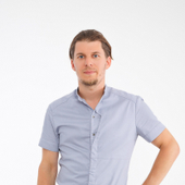 Павлуш Денис Владимирович, стоматолог-хирург