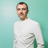 Бобылев Евгений Владимирович, стоматолог-терапевт