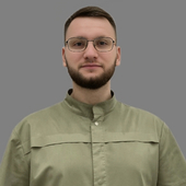 Хубаев Владимир Викторович, стоматолог-хирург