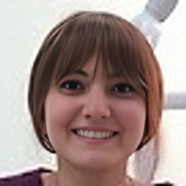 Аракелян Евгения Арамовна, стоматолог-терапевт