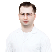 Братов Беслан Мухамедович, офтальмолог