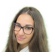 Булгакова Яна Викторовна, врач-косметолог