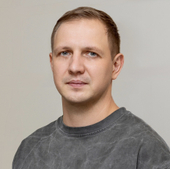 Жарков Дмитрий Сергеевич, стоматолог-хирург