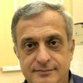 Кочарян Гарик Сергеевич, стоматолог-хирург