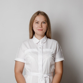 Гриневич Анна Сергеевна, стоматолог-терапевт