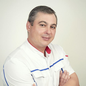 Маслов Алексей Александрович, стоматолог-терапевт