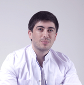 Мещезов Аслан Ауесович, пластический хирург