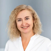 Молчанова Лейла Камильевна, стоматолог-терапевт