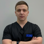 Фаттахов Артур Иршатович, стоматолог-хирург