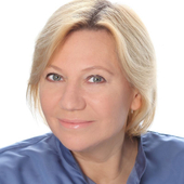 Салова Анна Викторовна, стоматолог-терапевт