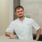 Ахтанин Александр Александрович, стоматолог-терапевт