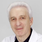 Джусоев Тамерлан Мелитонович, офтальмолог-хирург
