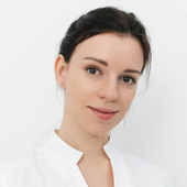 Тесленко Евгения Игоревна, стоматолог-терапевт
