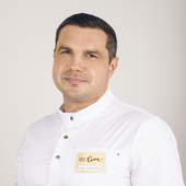 Данилов Роман Николаевич, стоматолог-хирург