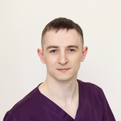 Дворник Александр Владимирович, стоматолог-терапевт