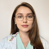 Мишакова Яна Евгеньевна, дерматолог