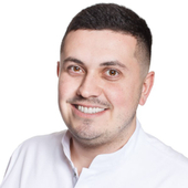 Бухалов Артур Игоревич, стоматолог-хирург