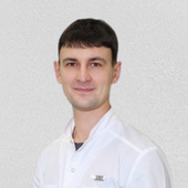 Ярощук Петр Владимирович, стоматолог-хирург