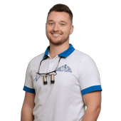 Семечев Денис Юрьевич, стоматолог-терапевт