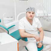 Набиев Исмат Билаланович, стоматолог-терапевт