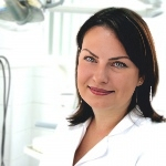 Коновалова Елена Сергеевна, стоматолог-терапевт