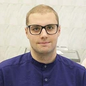 Микрюков Николай Игоревич, стоматолог-терапевт