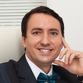 Терюхов Максим Александрович, имплантолог