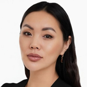 Мосолова Вероника Тебуевна, стоматолог-ортопед