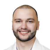 Тони Игорь Леонидович, стоматолог-хирург