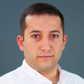 Иванян Нарек Гегамович, стоматолог-терапевт