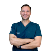 Трофимов Илья Андреевич, стоматолог-хирург