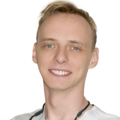 Фролов Юрий Олегович, стоматолог-терапевт