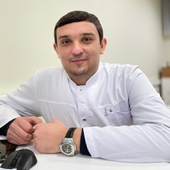 Саркисьянц Георгий Арсланович, стоматолог-терапевт