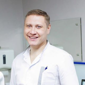 Пинаев Максим Михайлович, стоматолог-хирург