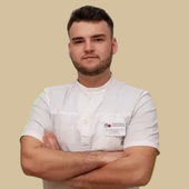 Калинин Павел Игоревич, стоматолог-хирург