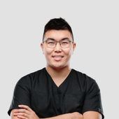 Очиров Саян Сергеевич, стоматолог-терапевт