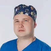 Табаков Дмитрий Владимирович, стоматолог-терапевт