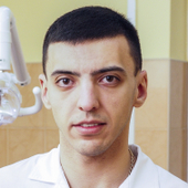 Мкртчян Артур Гарникович, стоматолог-хирург